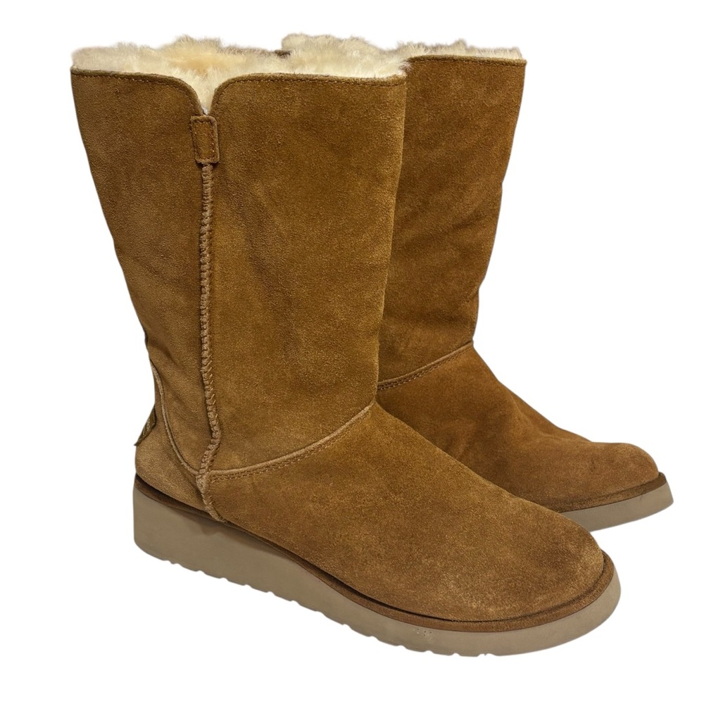 Koolaburra by UGG boots classic brown suede Sherpa lined size 6 US
